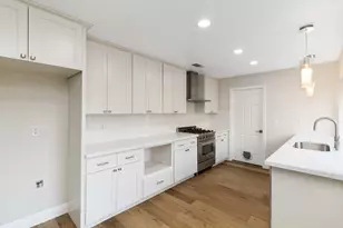 1006 Dunbarton Cir, Sacramento, CA 95825 - Photo 9