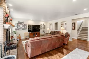 9220 Cupertino Dr, Elk Grove, CA 95624 - Photo 27