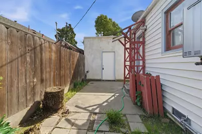 686 S Tuxedo Avenue, Stockton, CA 95204 - Photo 27