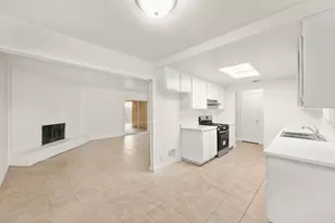 81 Brentford Cir, Sacramento, CA 95823 - Photo 11