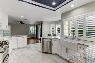 5900 Oxford Glen Place, Elk Grove, CA 95758 - Photo 21