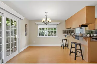 912 Los Robles, Davis, CA 95618 - Photo 11