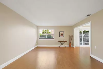 912 Los Robles, Davis, CA 95618 - Photo 7