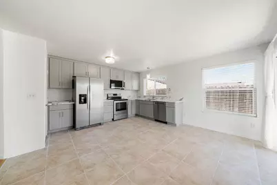 9464 Roseport Way, Sacramento, CA 95826 - Photo 13