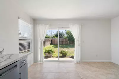 9464 Roseport Way, Sacramento, CA 95826 - Photo 15