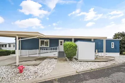 139 Davis Avenue, Sacramento, CA 95823 - Photo 5