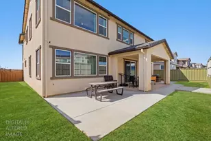 2505 Mulholland Dr, Lathrop, CA 95330 - Photo 37