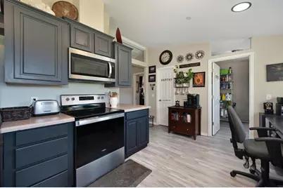 8610 Carlisle, Sacramento, CA 95828 - Photo 13