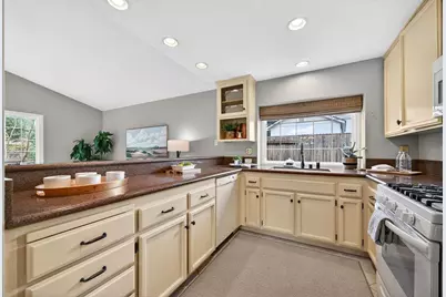 9414 Forest Vista Way, Elk Grove, CA 95758 - Photo 11