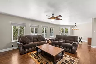 11892 Warbler Way, Penn Valley, CA 95946 - Photo 17