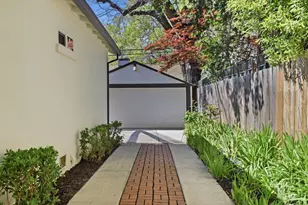 2610 14th St, Sacramento, CA 95818 - Photo 39