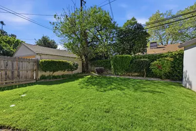 2610 14th Street, Sacramento, CA 95818 - Photo 37