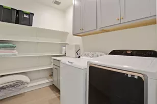 7501 Redwood Ivy Wy, Sacramento, CA 95829 - Photo 9