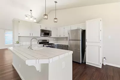 196 Sparrow Drive, Galt, CA 95632 - Photo 17