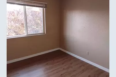 15 Coral Gables Court, Sacramento, CA 95822 - Photo 7