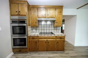 2211 California St, Escalon, CA 95320 - Photo 23