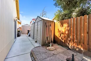 2827 Leslie Ln, West Sacramento, CA 95691 - Photo 29