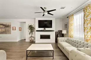 10092 Avocado Way, Elk Grove, CA 95757 - Photo 7