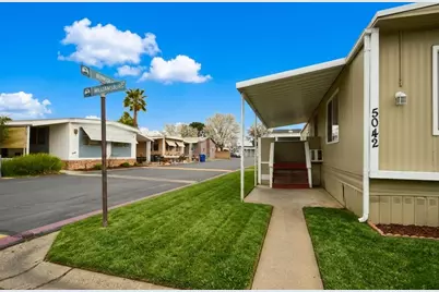 Williamsburg Lane, North Highlands, CA 95660 - Photo 3