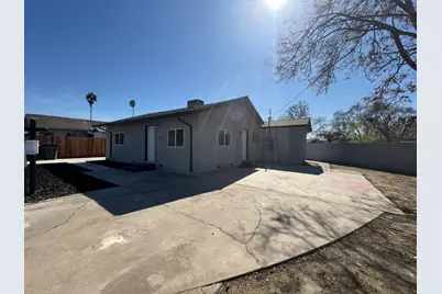 1031 4th Street, Modesto, CA 95351 - Photo 1
