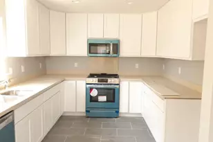 1065 Vermont Ave, Turlock, CA 95380 - Photo 3