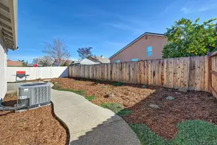 8897 Carmel Plaza Way, Elk Grove, CA 95758 - Photo 25