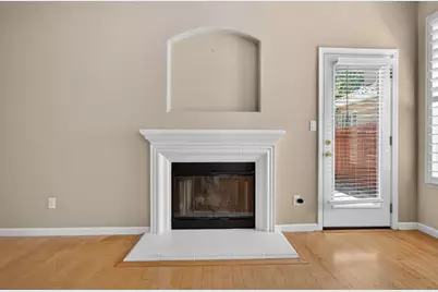 9393 Canmoor Circle, Elk Grove, CA 95758 - Photo 19