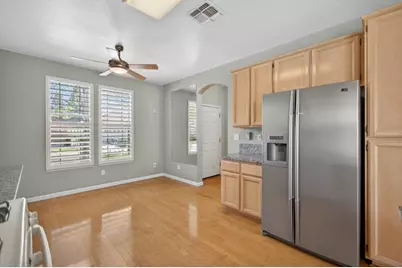 9393 Canmoor Circle, Elk Grove, CA 95758 - Photo 15