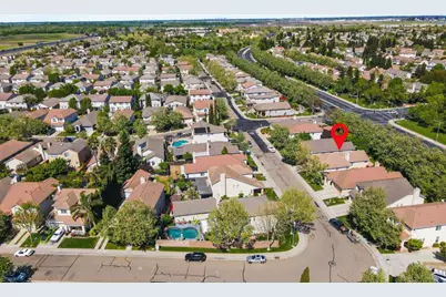 9393 Canmoor Circle, Elk Grove, CA 95758 - Photo 57