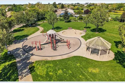 9393 Canmoor Circle, Elk Grove, CA 95758 - Photo 59