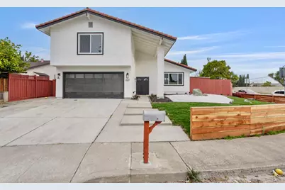 207 Redwood Avenue, Milpitas, CA 95035 - Photo 1
