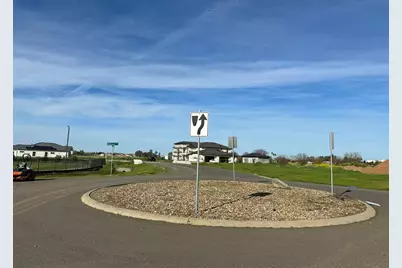 8631 Evian Court, Elk Grove, CA 95624 - Photo 7