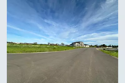 8631 Evian Court, Elk Grove, CA 95624 - Photo 3