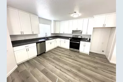 4005 35th Street, Sacramento, CA 95820 - Photo 7