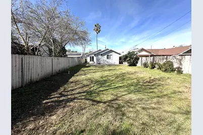 4005 35th Street, Sacramento, CA 95820 - Photo 37