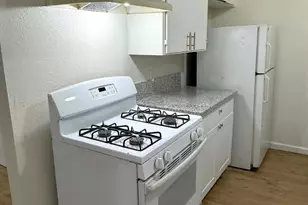 3331 E Clinton Ave, Fresno, CA 93703 - Photo 7