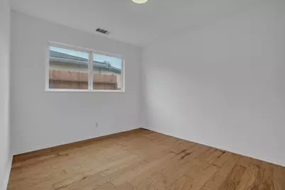 734 S Olive Avenue, Stockton, CA 95215 - Photo 11