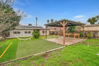 734 S Olive Avenue, Stockton, CA 95215 - Photo 29