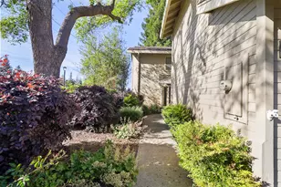 1932 University Park Dr, Sacramento, CA 95825 - Photo 3