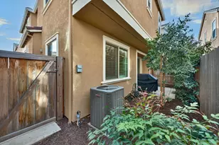 10569 Tenor Way, Elk Grove, CA 95757 - Photo 33
