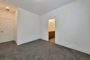 10569 Tenor Way, Elk Grove, CA 95757 - Photo 19