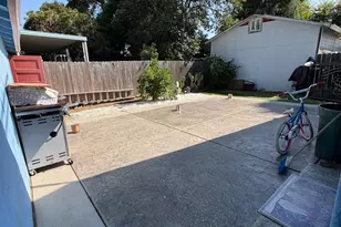 747 B St, Yuba City, CA 95991 - Photo 5