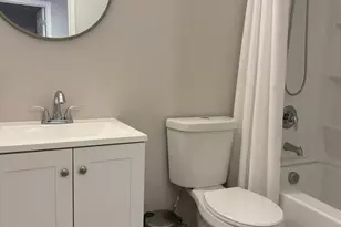 823 E Yorkshire Dr, Stockton, CA 95207 - Photo 21