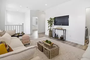 3304 Crocker Dr, Sacramento, CA 95818 - Photo 35