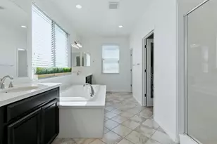18200 Broadmoor Wy, Lathrop, CA 95330 - Photo 33