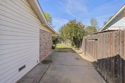 5921 York Glen Way, Sacramento, CA 95842 - Photo 39