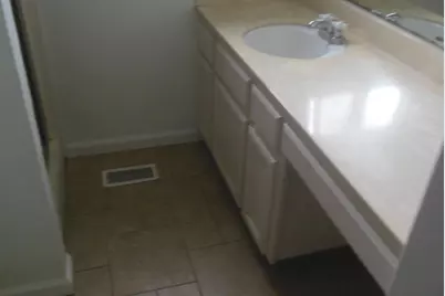 7722 Stueben Way, Stockton, CA 95207 - Photo 15