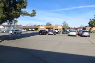 1313 W Robinhood Dr, Stockton, CA 95207 - Photo 11