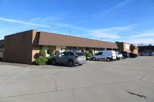 1313 W Robinhood Dr, Stockton, CA 95207 - Photo 15