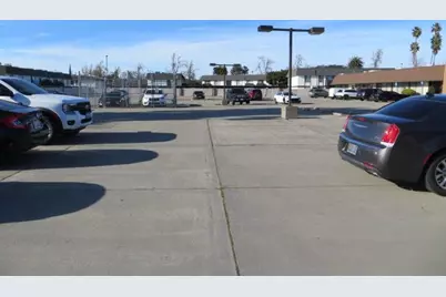 1313 W Robinhood Drive, Stockton, CA 95207 - Photo 9